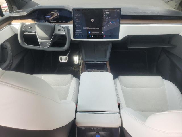 80758525 :رقم المزاد ، 7SAXCBE5XNF363925 vin ، 2022 Tesla Model X مزاد بيع