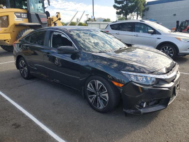 81585115 :رقم المزاد ، JHMFC1F30JX040546 vin ، 2018 Honda Civic مزاد بيع