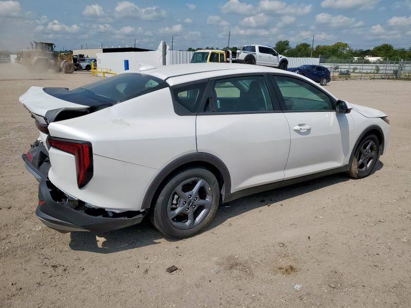 2025 Kia K4 მანქანა იყიდება აუქციონზე, vin: 3KPFT4DE6SE058574, აუქციონის ნომერი: 71508805