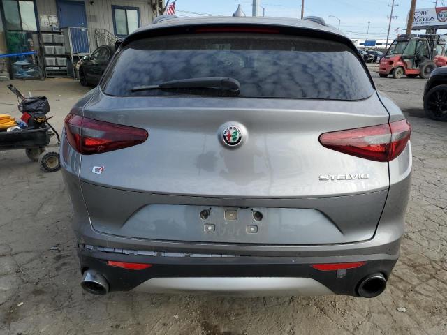Продаж на аукціоні авто 2018 Alfa Romeo Stelvio Ti Sport, vin: ZASFAKNN3J7B82302, номер лоту: 81129025