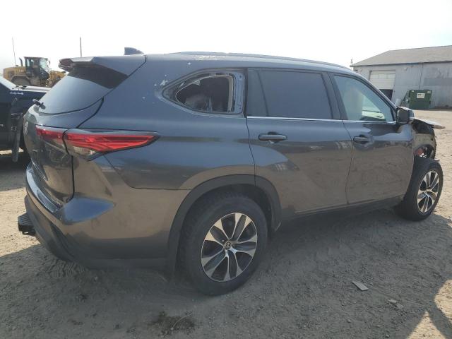 69912895 :رقم المزاد ، 5TDHZRBH0NS227886 vin ، 2022 Toyota Highlander Xle مزاد بيع