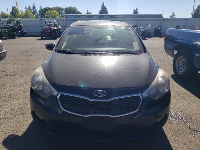 2014 Kia Forte მანქანა იყიდება აუქციონზე, vin: KNAFX5A87E5163047, აუქციონის ნომერი: 74381365