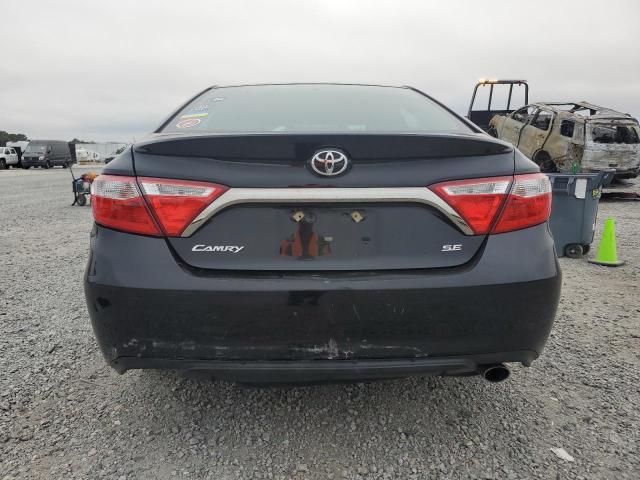 70105855 :رقم المزاد ، 4T1BF1FK4FU013708 vin ، 2015 Toyota Camry Le مزاد بيع