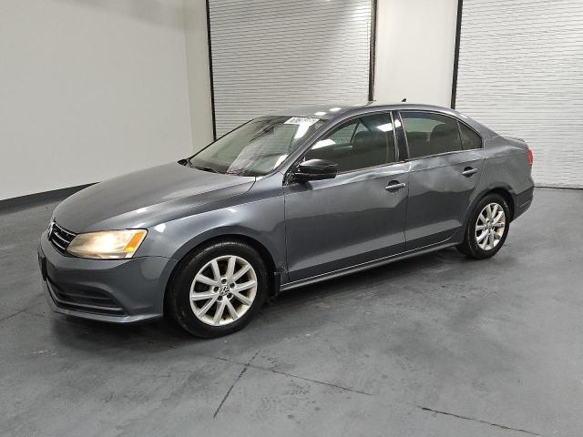 70736195 :رقم المزاد ، 3VWD17AJ3FM257980 vin ، 2015 Volkswagen Jetta مزاد بيع