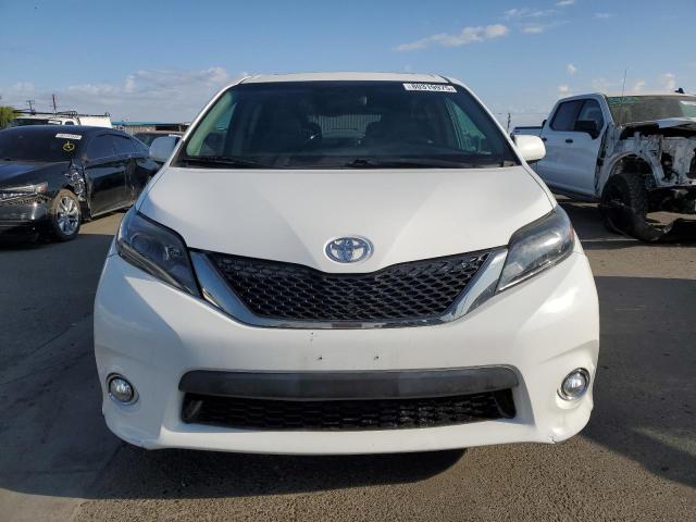2016 Toyota Sienna Se მანქანა იყიდება აუქციონზე, vin: 5TDXK3DCXGS764461, აუქციონის ნომერი: 80319975