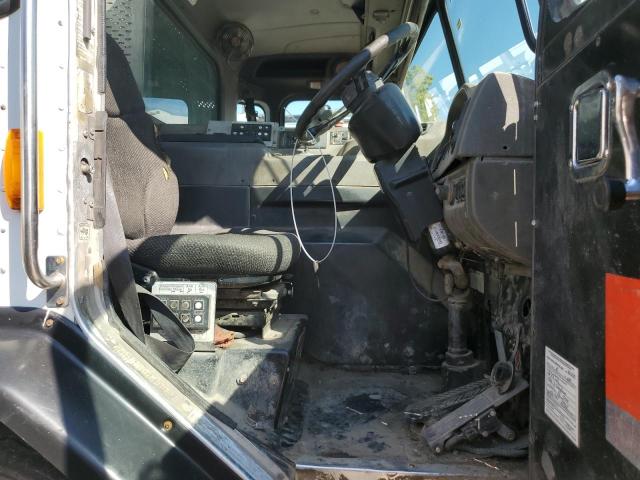 81147465 :رقم المزاد ، 3BPZLJ0XXFF269702 vin ، 2015 Peterbilt Tractor 320 مزاد بيع