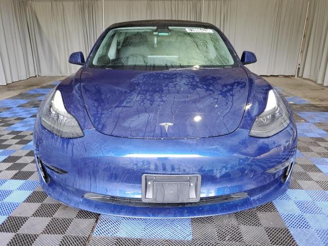 71998425 :رقم المزاد ، 5YJ3E1EA6NF303797 vin ، 2022 Tesla Model 3 مزاد بيع