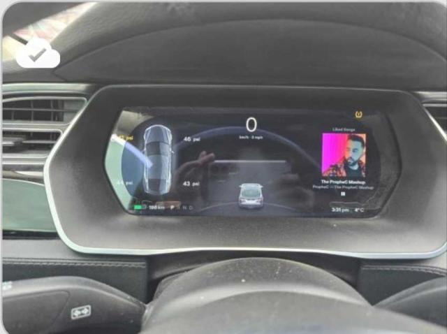 2015 Tesla Model S მანქანა იყიდება აუქციონზე, vin: 5YJSA1E14FF112906, აუქციონის ნომერი: 71368025
