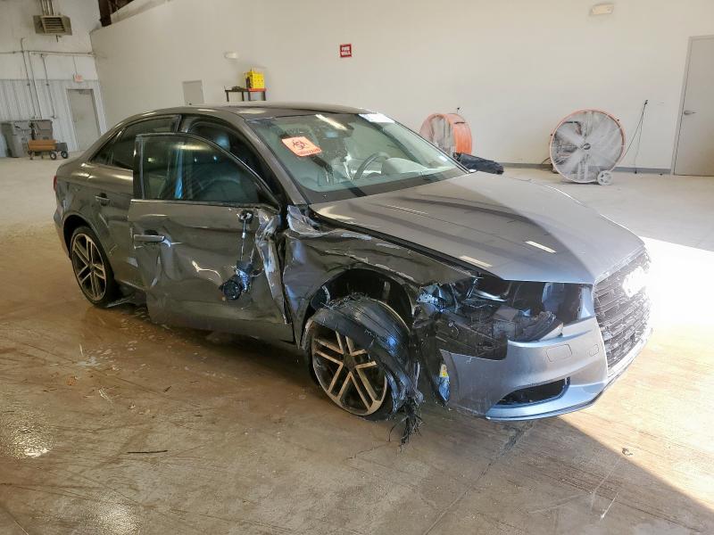 Продаж на аукціоні авто 2018 Audi A3 Premium, vin: WAUAUGFF1J1060889, номер лоту: 80066265