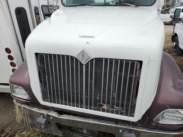 81553225 :رقم المزاد ، 2HSFMAMR3XC085259 vin ، 1999 International 9200 مزاد بيع
