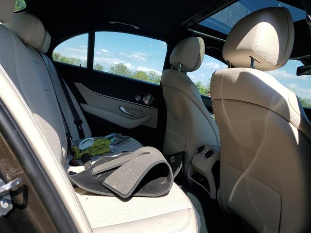70917125 :رقم المزاد ، WDDZF4KB2HA151655 vin ، 2017 Mercedes-benz E مزاد بيع