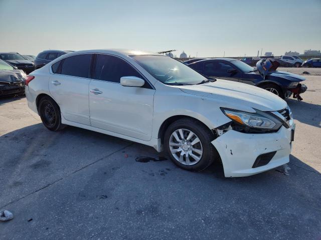 2017 Nissan Altima მანქანა იყიდება აუქციონზე, vin: 1N4AL3AP2HC209989, აუქციონის ნომერი: 72005705