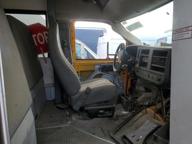 83852755 :رقم المزاد ، 1GB6G3AG3A1172459 vin ، 2010 Chevrolet Bantam E350 مزاد بيع