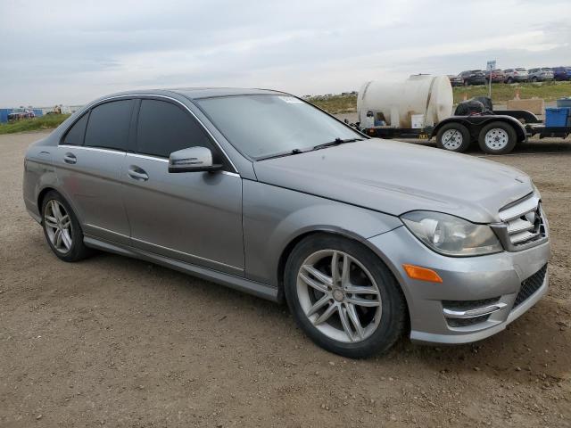 84585365 :رقم المزاد ، WDDGF8FB9CA700852 vin ، 2012 Mercedes-benz C مزاد بيع