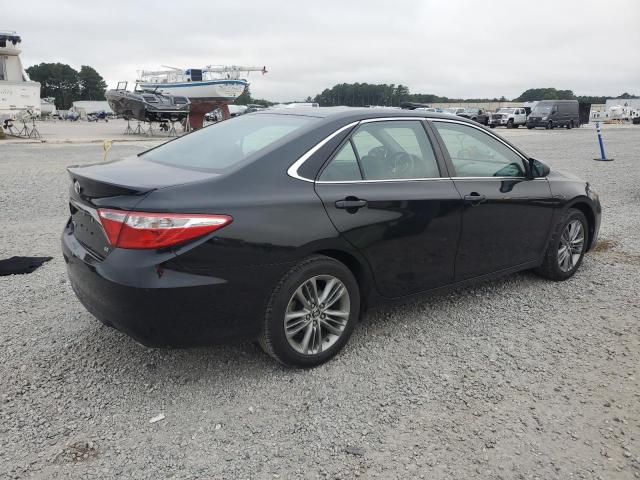 70105855 :رقم المزاد ، 4T1BF1FK4FU013708 vin ، 2015 Toyota Camry Le مزاد بيع