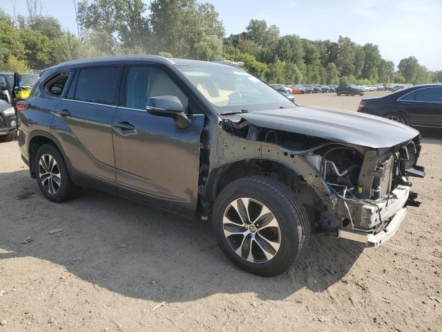 69912895 :رقم المزاد ، 5TDHZRBH0NS227886 vin ، 2022 Toyota Highlander Xle مزاد بيع