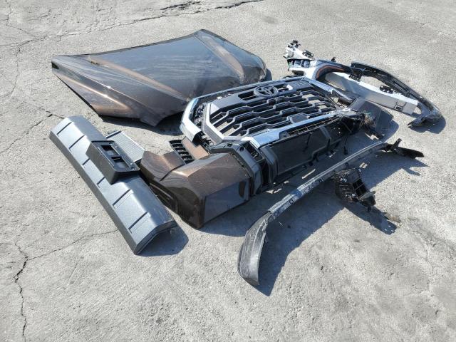 2025 Toyota Tundra Cre მანქანა იყიდება აუქციონზე, vin: 5TFMA5DB9SX317356, აუქციონის ნომერი: 81608265