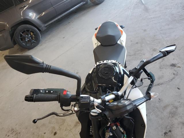 80364315 :رقم المزاد ، MD2JPC407NC034979 vin ، 2022 Ktm 200 Duke مزاد بيع