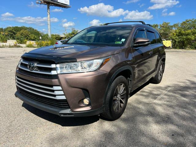 83837315 :رقم المزاد ، 5TDJZRFH4HS367780 vin ، 2017 Toyota Highlander مزاد بيع