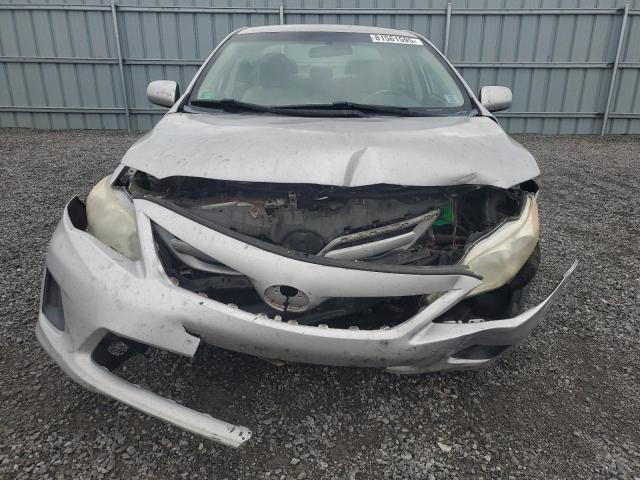 81561595 :رقم المزاد ، 2T1BU4EE8BC570667 vin ، 2011 Toyota Corolla مزاد بيع