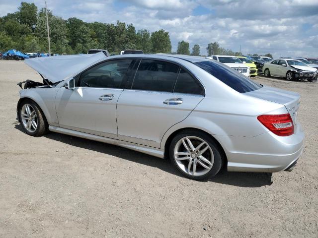 71696685 :رقم المزاد ، WDDGF8BB3CA702408 vin ، 2012 Mercedes-benz C مزاد بيع