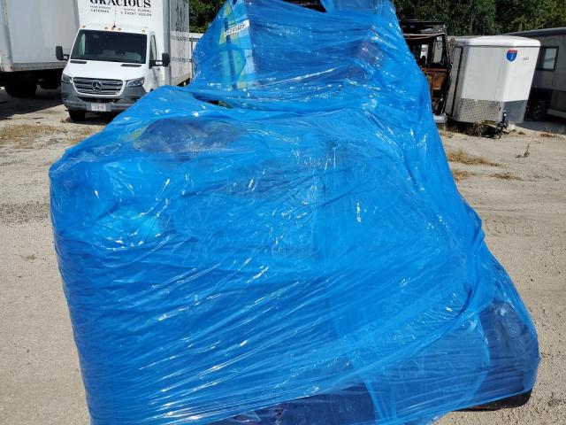 69293405 :رقم المزاد ، 1G9PT14251A125889 vin ، 2001 Other Trailer مزاد بيع