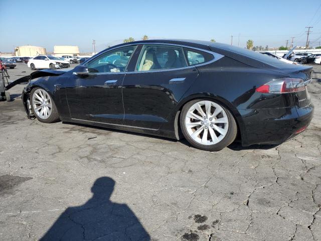 65980995 :رقم المزاد ، 5YJSA1E29HF201043 vin ، 2017 Tesla Model S مزاد بيع