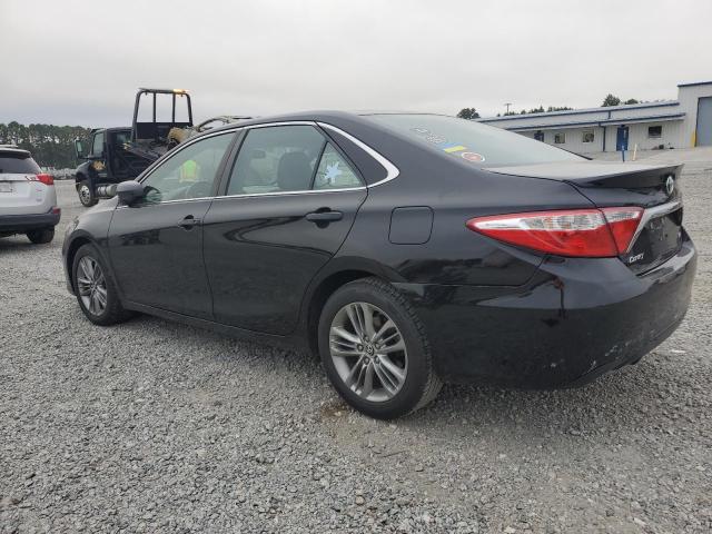 70105855 :رقم المزاد ، 4T1BF1FK4FU013708 vin ، 2015 Toyota Camry Le مزاد بيع