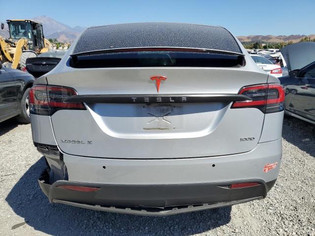 71095735 :رقم المزاد ، 5YJXCBE26JF120058 vin ، 2018 Tesla Model X مزاد بيع