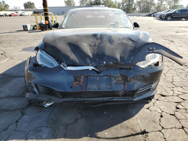 65980995 :رقم المزاد ، 5YJSA1E29HF201043 vin ، 2017 Tesla Model S مزاد بيع