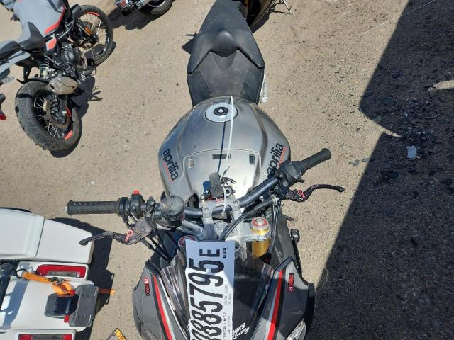 80885795 :رقم المزاد ، ZD4TYU009GS000014 vin ، 2016 Aprilia Tuono V4 1 مزاد بيع