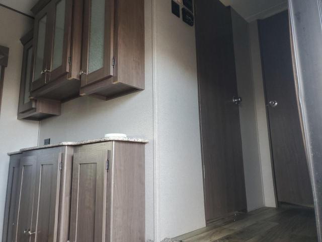 Продажа на аукционе авто 2018 Keys Hideout 272lhs, vin: 4YDF31524J7244659, номер лота: 62073595