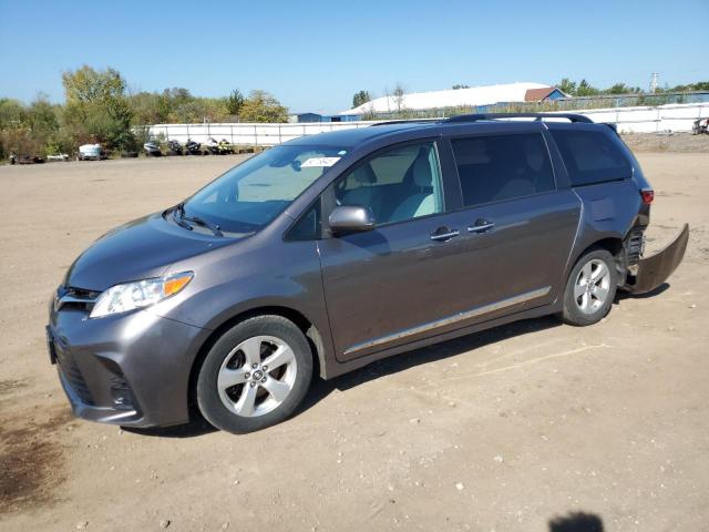 84719945 :رقم المزاد ، 5TDKZ3DC4KS998299 vin ، 2019 Toyota Sienna Le مزاد بيع