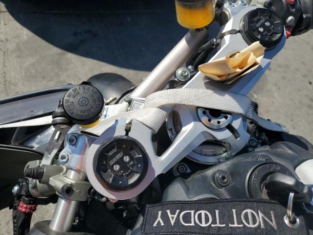 Продажа на аукционе авто 2021 Ducati Panigale V, vin: ZDMHAATW2MB005608, номер лота: 72036185