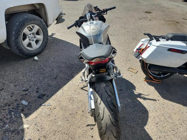 80885795 :رقم المزاد ، ZD4TYU009GS000014 vin ، 2016 Aprilia Tuono V4 1 مزاد بيع