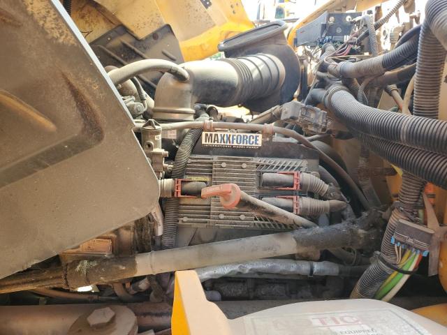 70595165 :رقم المزاد ، 4DRBUSKN9BB345709 vin ، 2011 Ic Corporation Ce Series School مزاد بيع