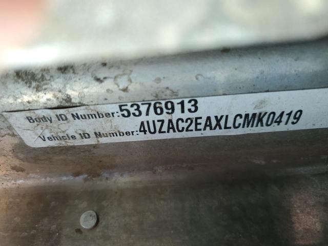 84749985 :رقم المزاد ، 4UZAC2EAXLCMK0419 vin ، 2020 Freightliner Chassis مزاد بيع