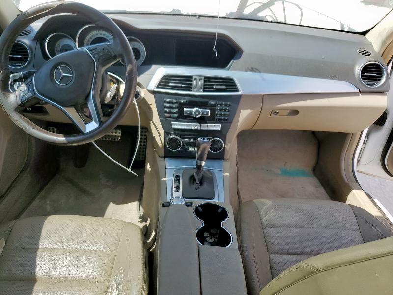 2013 Mercedes-benz C 250 მანქანა იყიდება აუქციონზე, vin: WDDGJ4HB7DG011248, აუქციონის ნომერი: 90697555