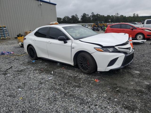 2020 Toyota Camry მანქანა იყიდება აუქციონზე, vin: 4T1G11AK4LU983842, აუქციონის ნომერი: 84609805