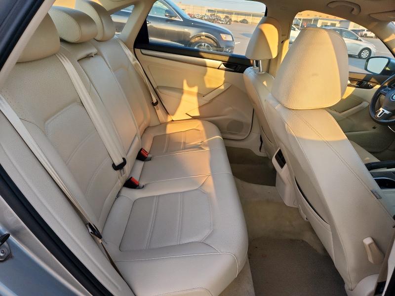 70714765 :رقم المزاد ، 1VWBN7A34EC096746 vin ، 2014 Volkswagen Passat مزاد بيع