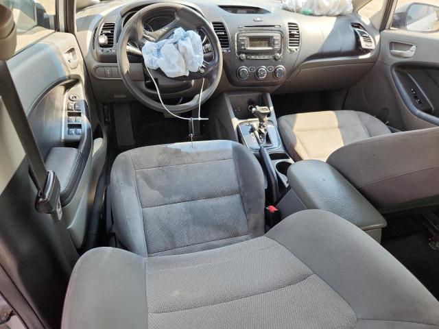 81628425 :رقم المزاد ، 3KPFK4A78JE225590 vin ، 2018 Kia Forte مزاد بيع