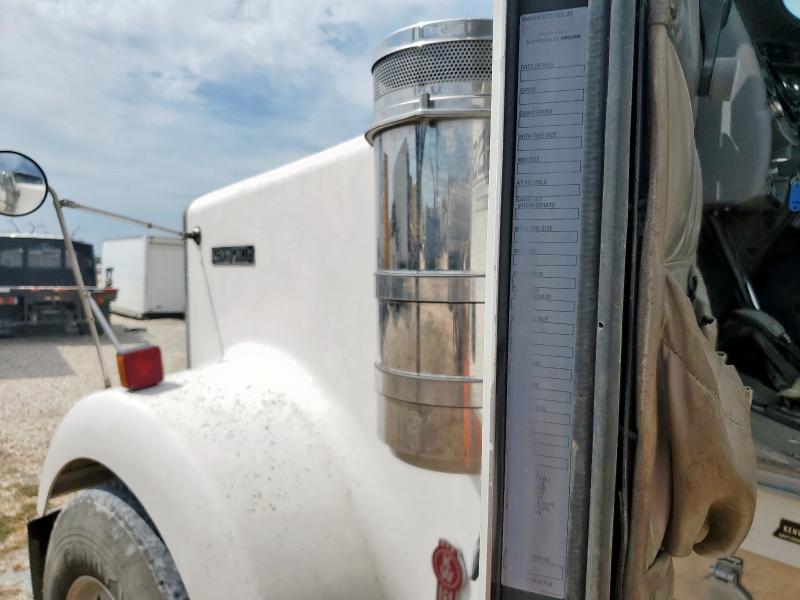 Продаж на аукціоні авто 2004 Kenworth W900, vin: 1XKWPBTX14J055720, номер лоту: 81336685