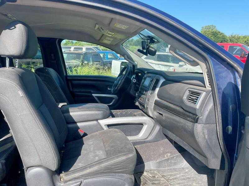 80939265 :رقم المزاد ، 1N6BA1C44HN560982 vin ، 2017 Nissan Titan Xd S مزاد بيع