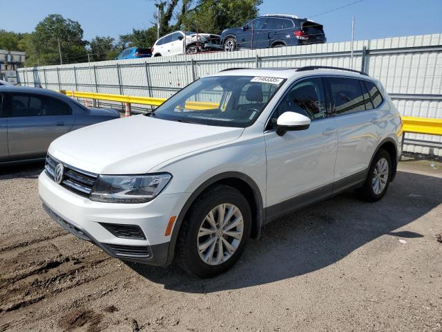 71463335 :رقم المزاد ، 3VV2B7AX3JM153835 vin ، 2018 Volkswagen Tiguan مزاد بيع