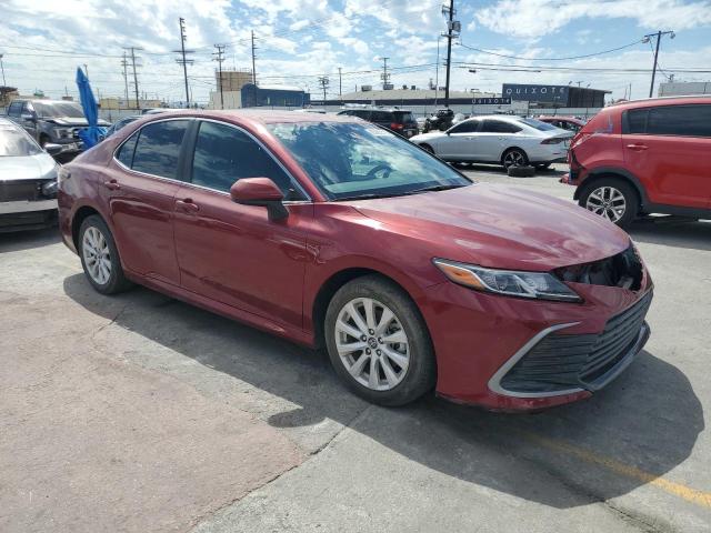 Продажа на аукционе авто 2022 Toyt Camry Le, vin: 4T1C11AK2NU054430, номер лота: 83865515