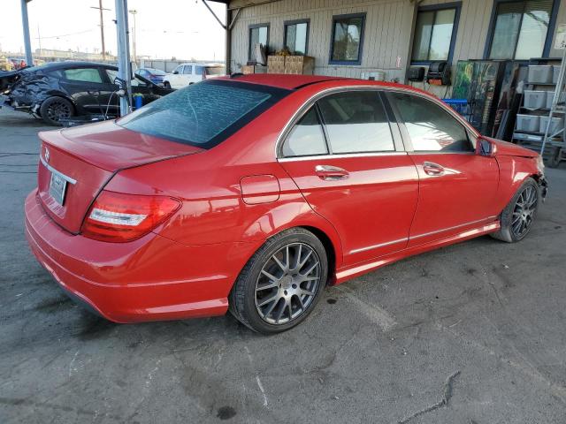 2013 Mercedes-benz C მანქანა იყიდება აუქციონზე, vin: WDDGF4HB6DA779405, აუქციონის ნომერი: 81877535