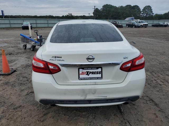 Продажа на аукционе авто 2017 Nissan Altima, vin: 1N4AL3AP4HC246686, номер лота: 92235625