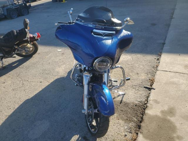48247566 :رقم المزاد ، 1HD1KBM10FB647782 vin ، 2015 Harley-davidson Flhx مزاد بيع