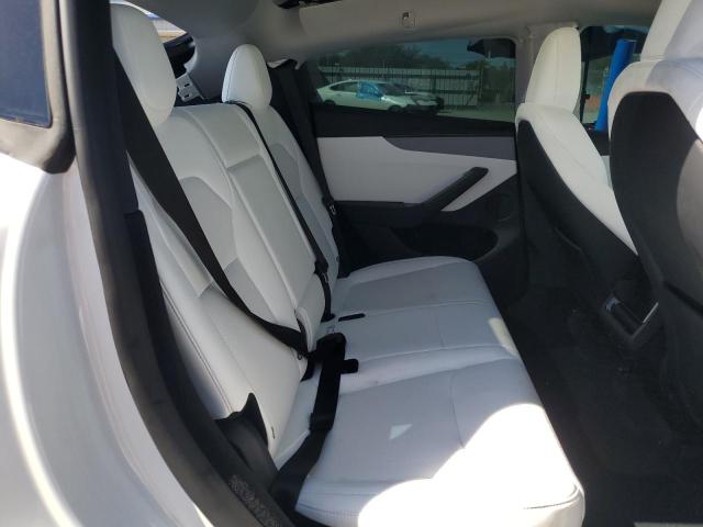81463345 :رقم المزاد ، 7SAYGDEE8TF365707 vin ، 2026 Tesla Model Y مزاد بيع