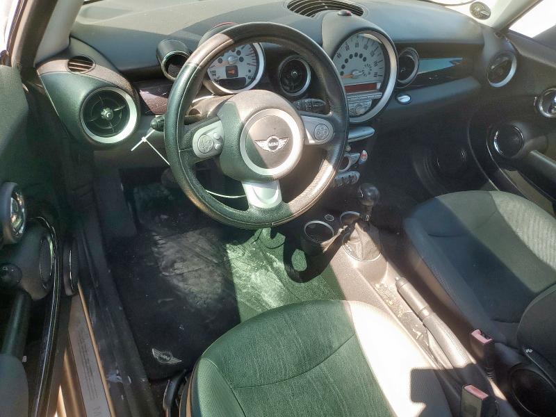 84056975 :رقم المزاد ، WMWMF3C53ATZ22963 vin ، 2010 Mini Cooper مزاد بيع